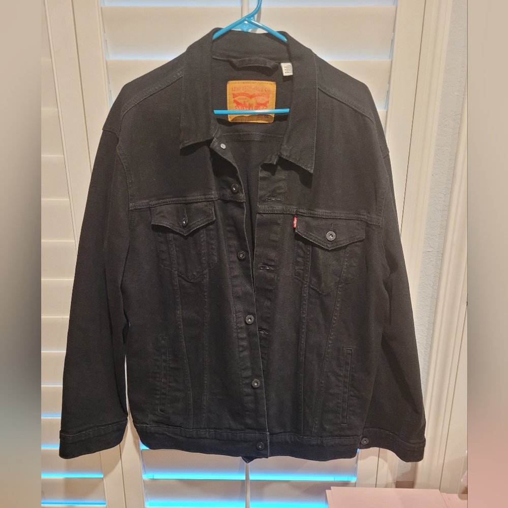 Mens Levi's black denim jacket XXL